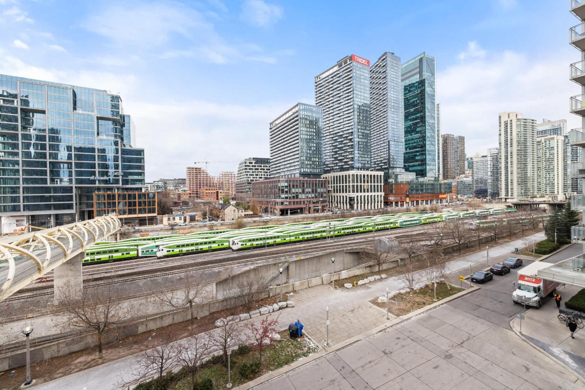 Charming Condo Near Rogers Centre With Parking Toronto Exterior photo