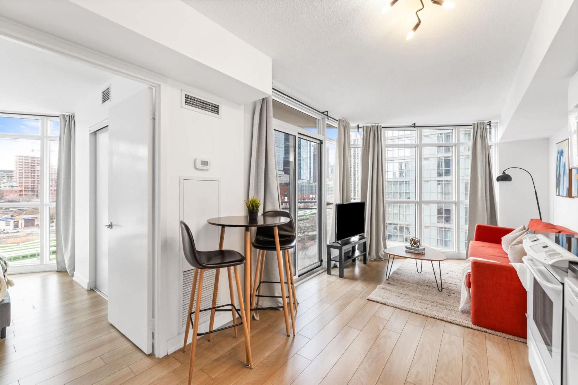 Charming Condo Near Rogers Centre With Parking Toronto Exterior photo